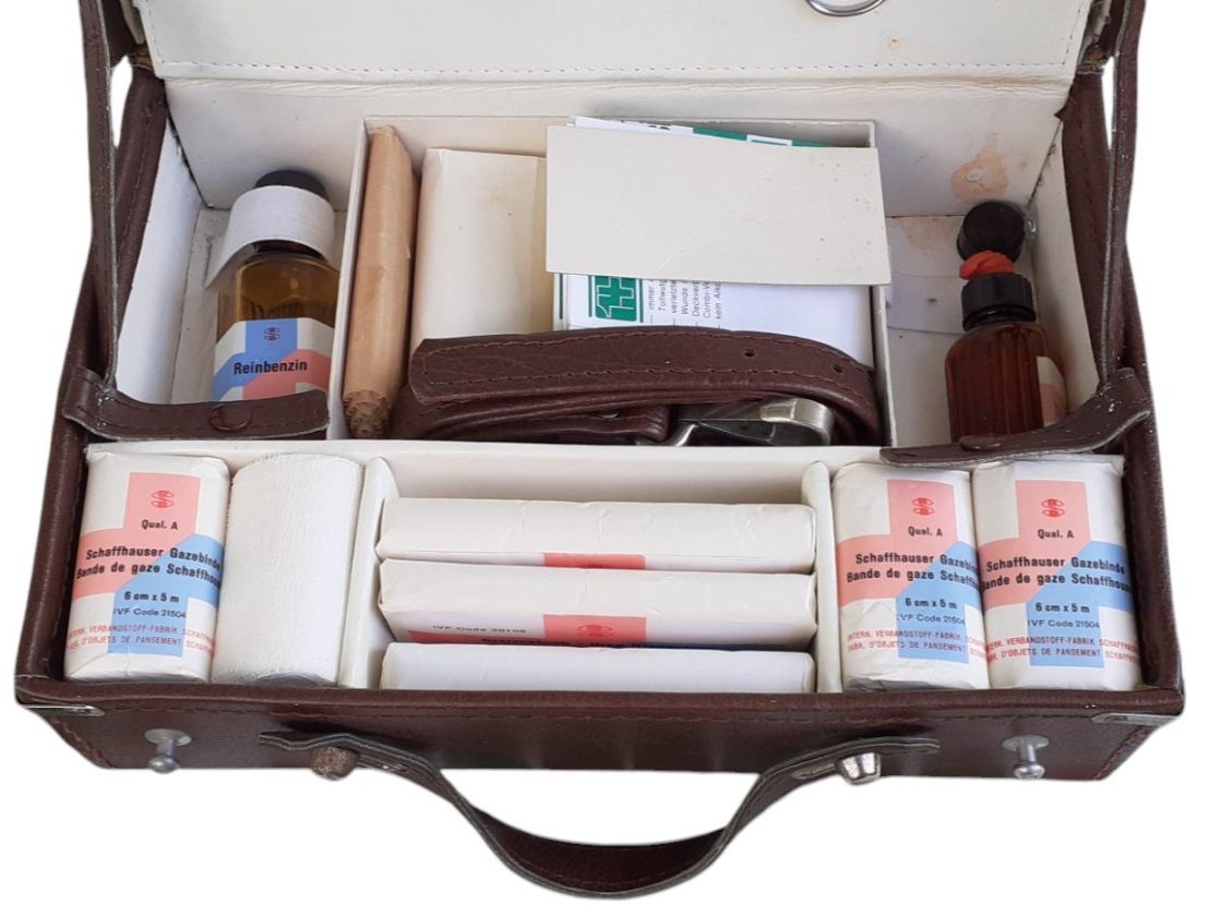 Kit di pronto soccorso: Reiseapotheke 1950er – Usato da Mörschwil venduto da antiksalon 3