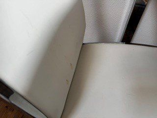 Micasa Set de table et chaises: Esstisch in Chrom mit Milchglasplatte, Gratisstühle – D'occasion à Hagendorn par RolandM 5