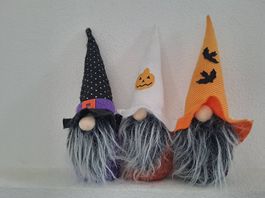 3 nains en peluche Halloween