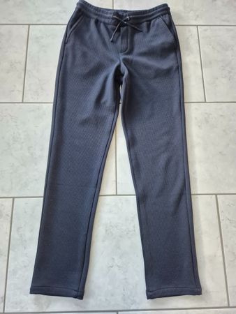 WE Fashion elegante, etwas dickere Hose, Grösse 158