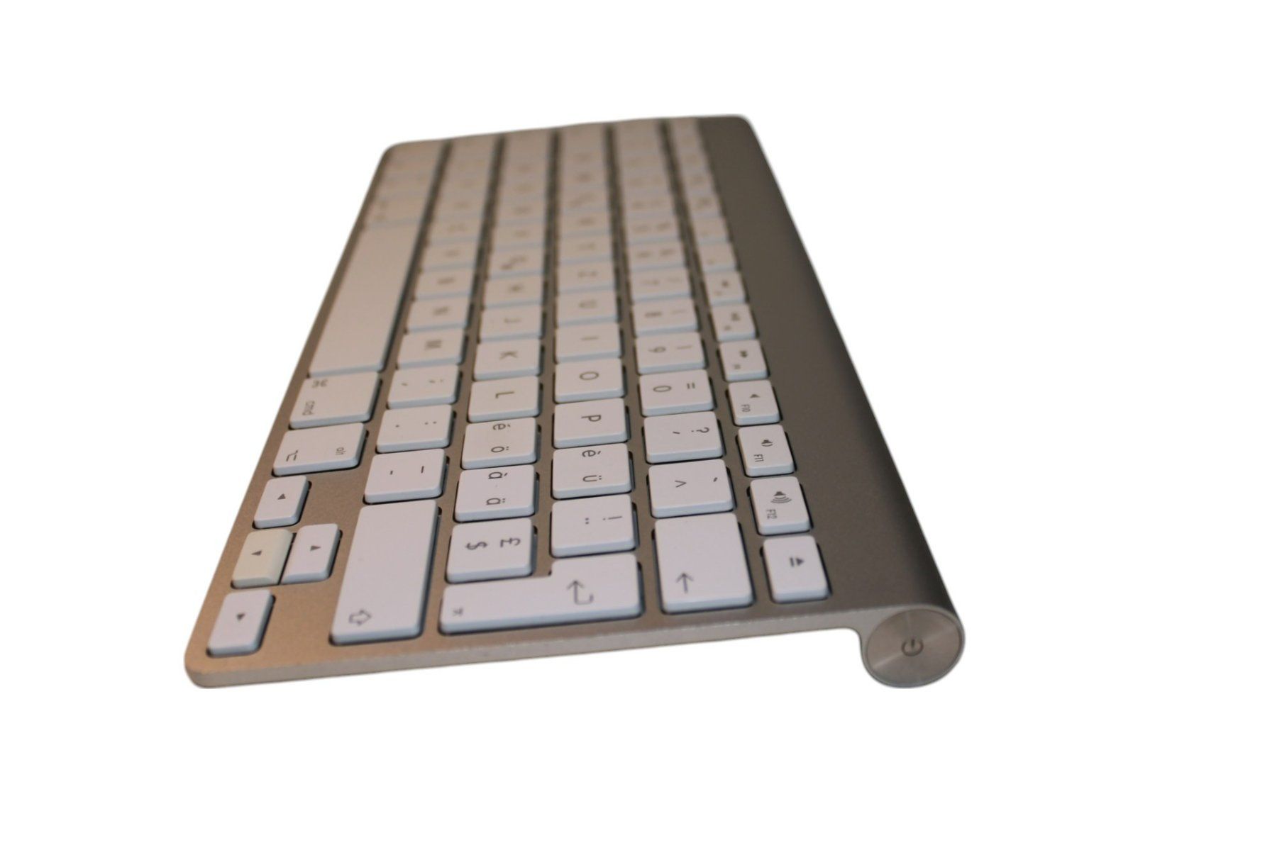 Apple Tastiere: Apple Kabellose Bluetooth Tastatur – Usato da Basel venduto da David25 2