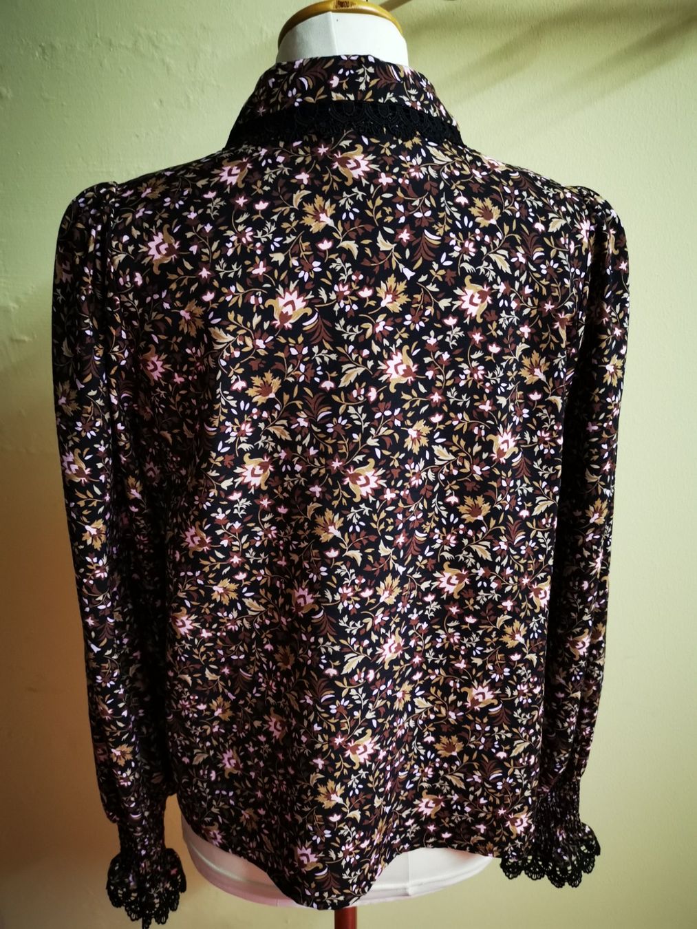 Camicette: Bluse mit Spitzen, Y.A.S. – Usato da Seuzach venduto da NaehdesignMirjam 2