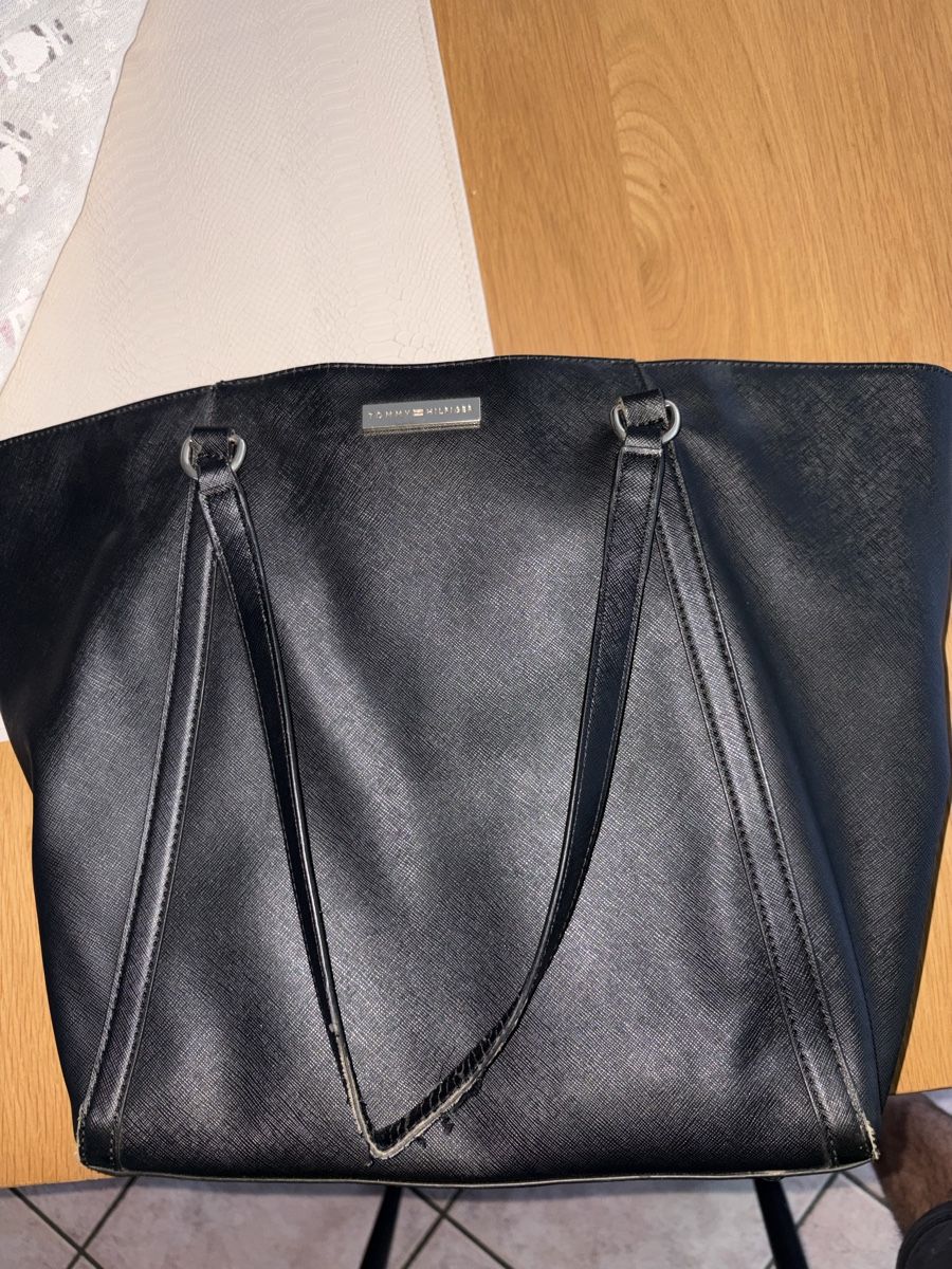 Tommy Hilfiger Borse da donna: Borsa Tommy Hilfiger nera, spaziosa ed elegante – Usato da S. Antonino venduto da LIKA91 6