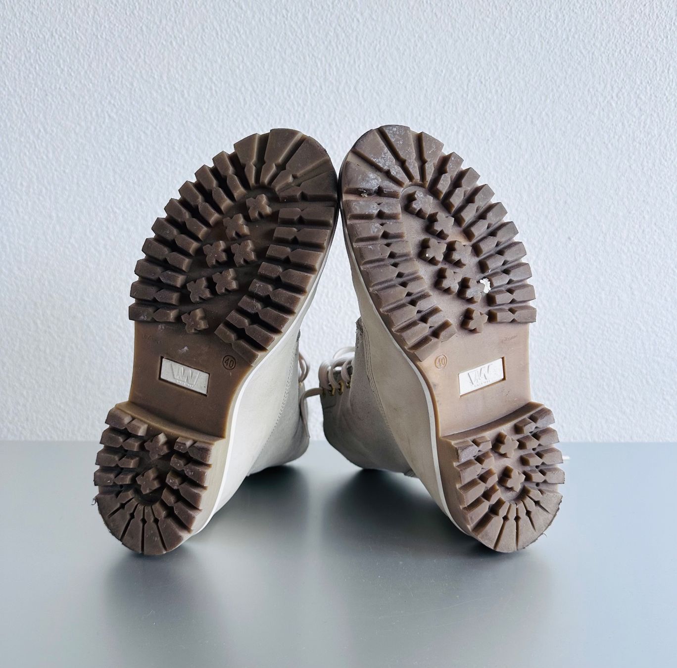 Timberland Damenschuhe: Weinbrenner leather Boots size 40 beige light grey warm – Gebraucht aus Zürich von smackpix 2