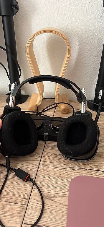 Cuffie: Astro A40 TR + Mixamp Pro TR – Usato da Effretikon venduto da flozim. 1