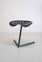 Traktor Hocker, Frisch matt lackiert