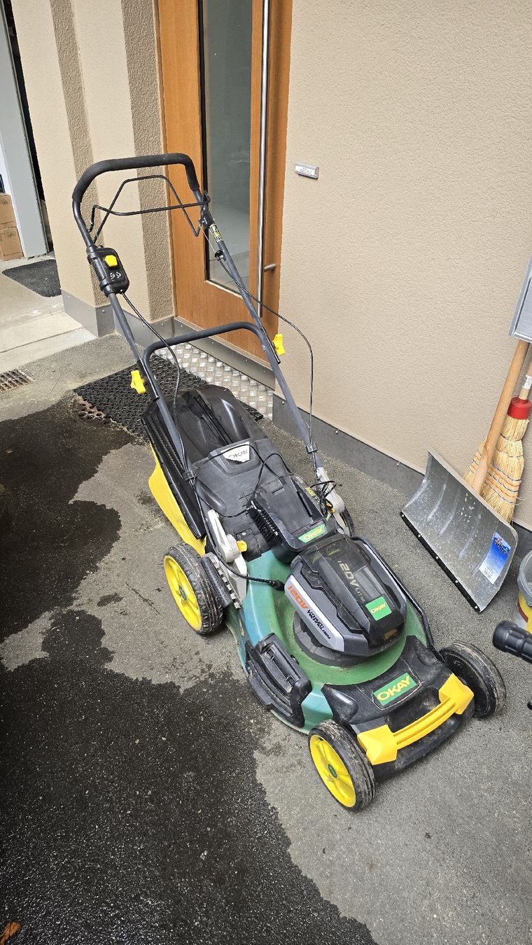 Tagliaerba: Rasenmäher Akku Okay 120 V – Usato da Sörenberg venduto da 19_sam_94 4
