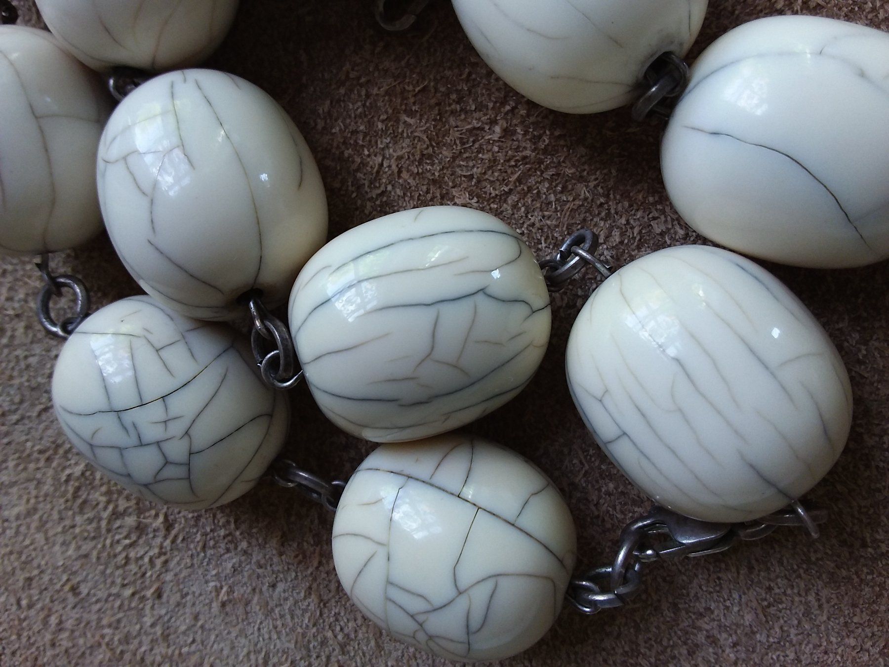Catenine: Wunderschöne exclusive Knochen Halskette und Armband – Usato da Zürich venduto da helsan 1
