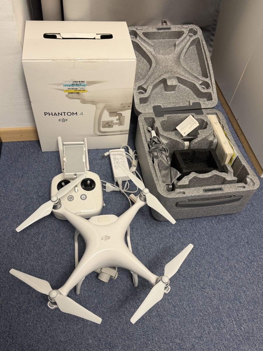 DJI Modellismo RC: DJI Phantom 4, nur wenig gebraucht – Nuovo (secondo la descrizione) da Egerkingen venduto da Commodore4ever 1
