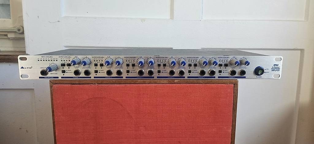 Strumenti musicali: Alto HPA6 Headphone Amplifier – Usato da Weinfelden venduto da kie_q2nd