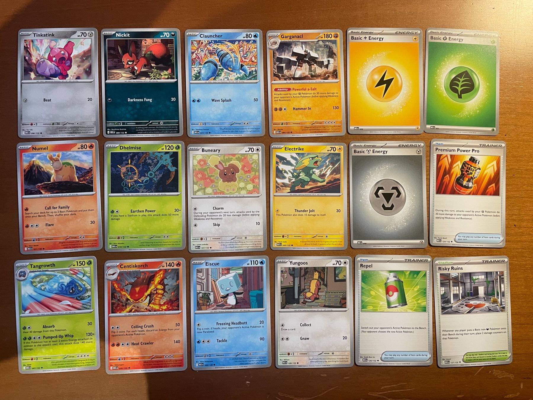 Pokémon Carte collezionabili: Pokemon Karten Set (Versand gratis) – Nuovo (secondo la descrizione) da Chur venduto da Angerson