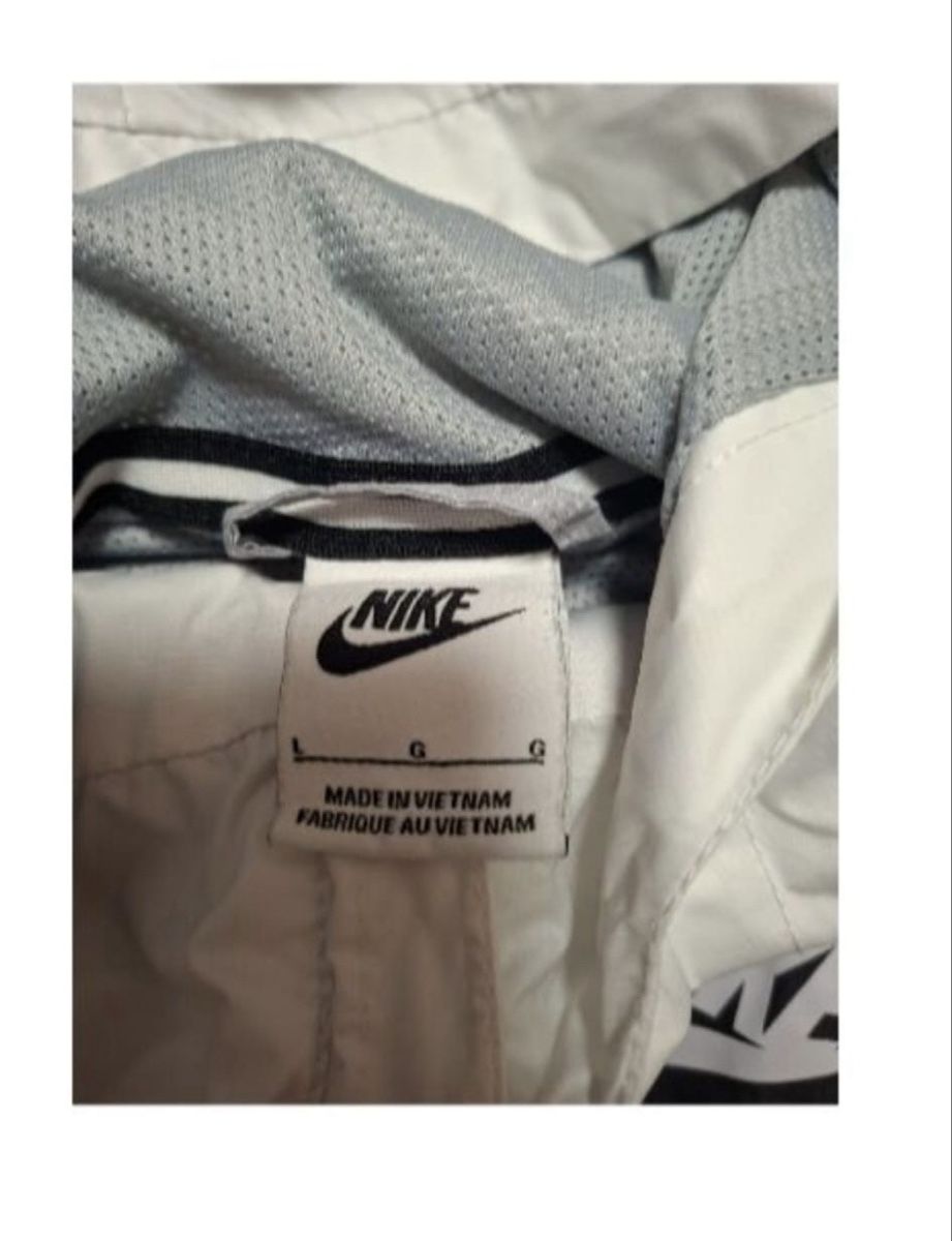 Nike Jacken: Nike Windbreaker Jacke – Gebraucht aus Wetzikon ZH von eli_kg9j 1