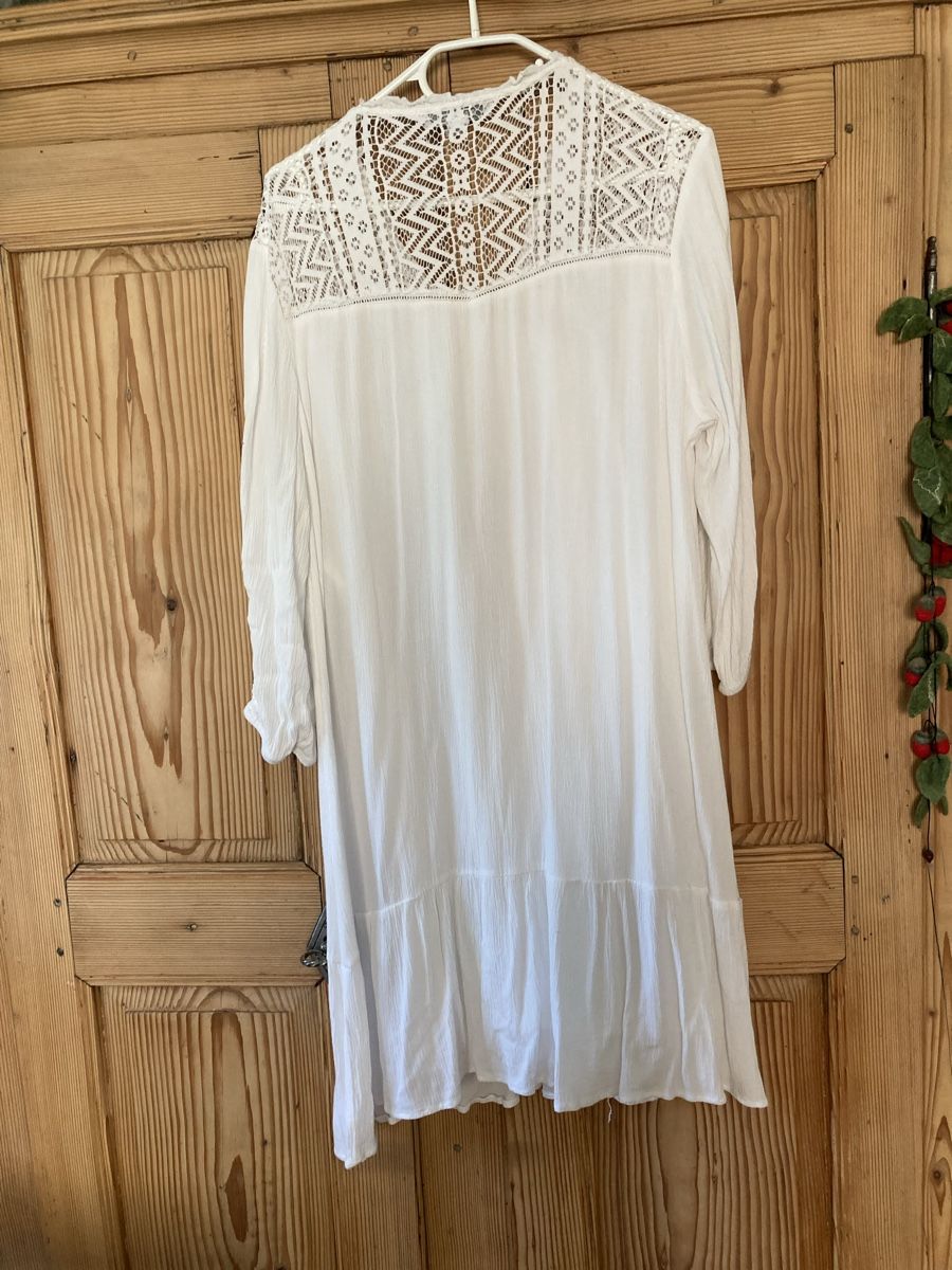 Robes: Weisses Hängerkleid 42 – D'occasion à Schaffhausen par christamawe 1