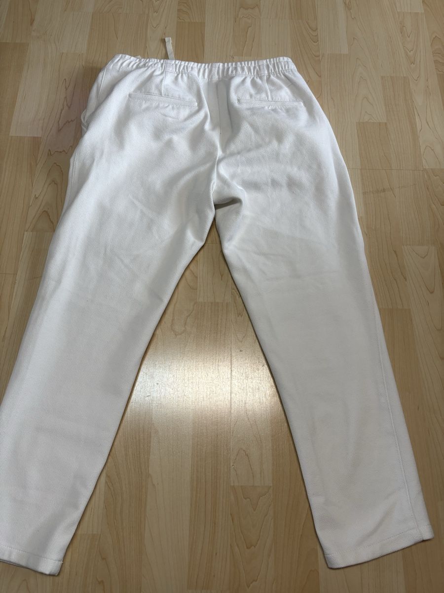 Zara Pantaloni: Zara Stoffhose Weiss – Usato da Bülach venduto da Devin_H