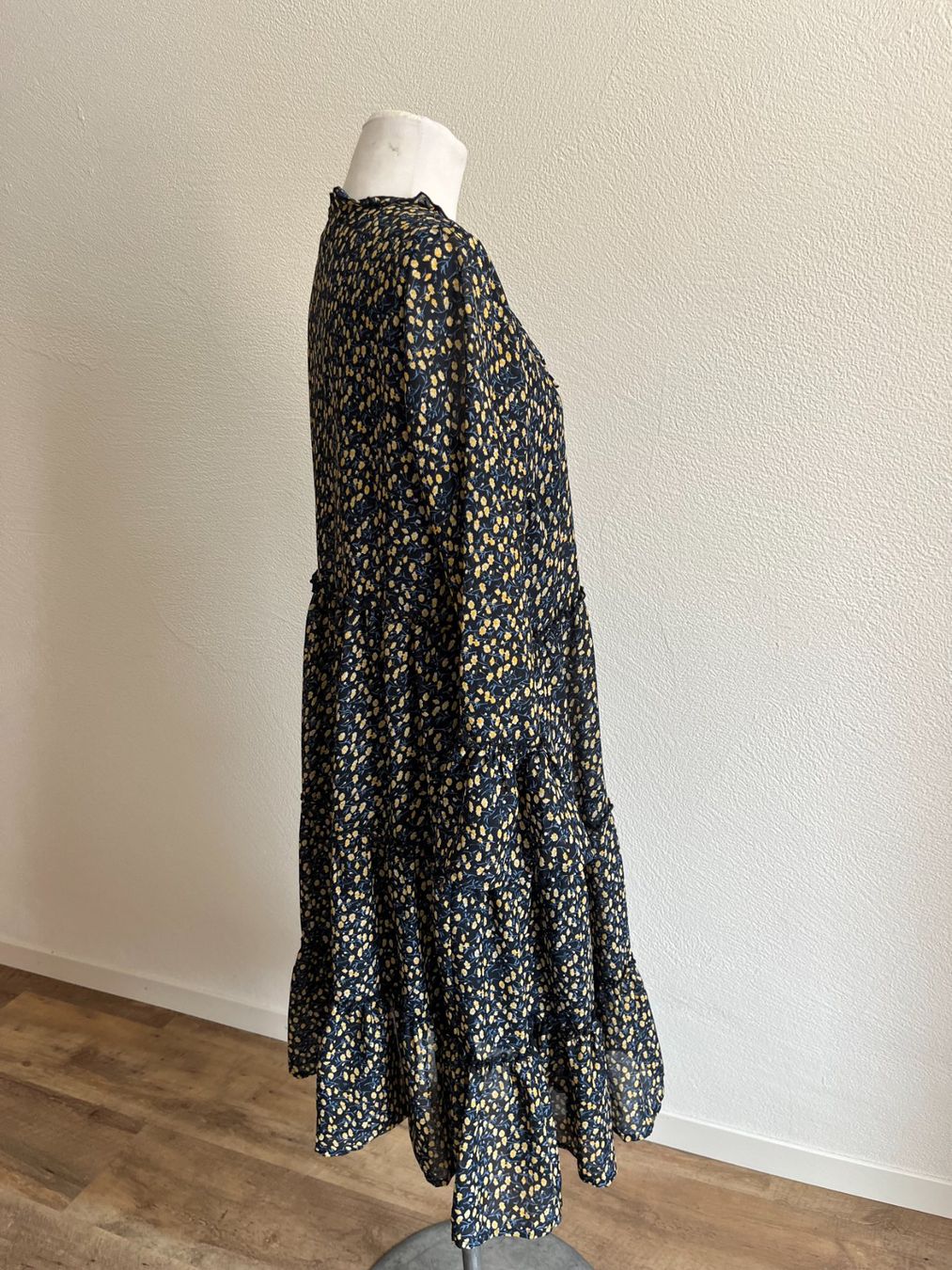 Kleider: Kleid, Viscose, Gr. L, NP 129.- – Neu und originalverpackt aus Interlaken von Jasmin_Flower 2