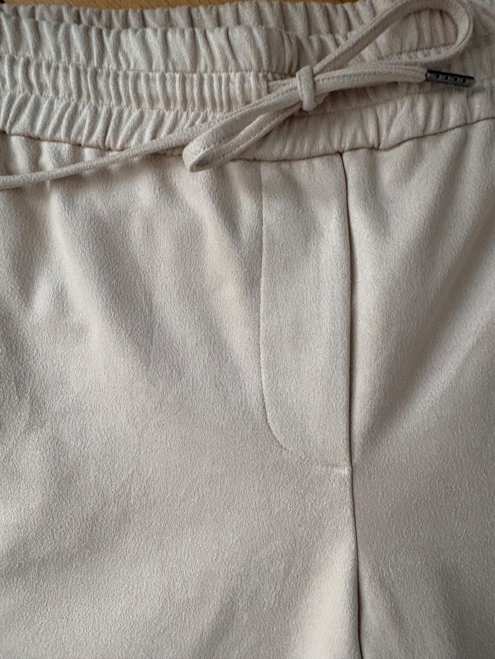 Pantaloni: Juvia Tech Velours Hose, Grösse L – Usato da Winterthur venduto da Lepetitprince18 2
