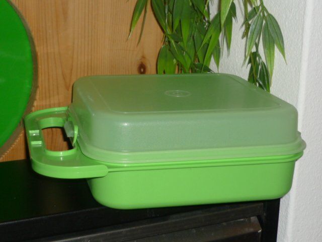 Tupperware Contenitori & Simili: TUPPERWARE – Usato da St.Gallen venduto da Anso
