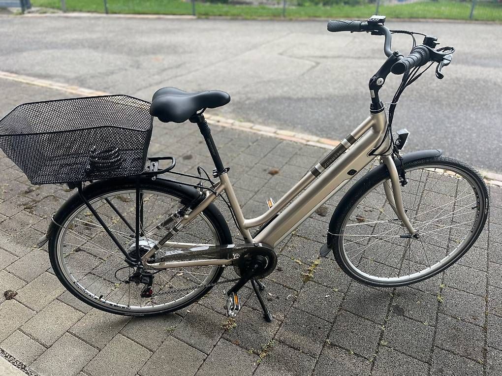 Velos: Prakisch neues E-Bike! – Neu (gemäss Beschreibung) aus Rümlingen von hel_lls6