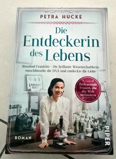 Livres: Die Entdeckerin des Lebens – D'occasion à Wetzikon ZH par strubeli024