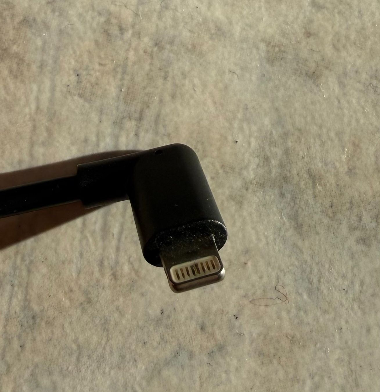 Apple Unità & Adattatore: Adapter Iphone mit Lightning-Anschluss auf USB 2.0 Micro A! – Usato da Steffisburg venduto da Petroselium 1