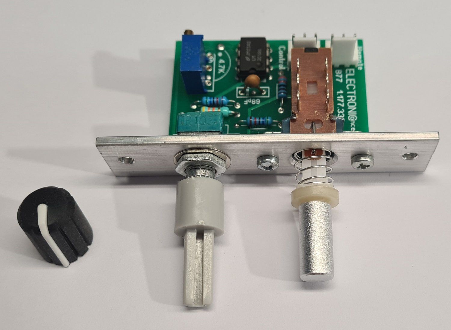 Revox Apparecchi a nastro: Variable Speed control pour B77 - A77 – Nuovo e nell'imballaggio originale da St-Cierges venduto da Pestol
