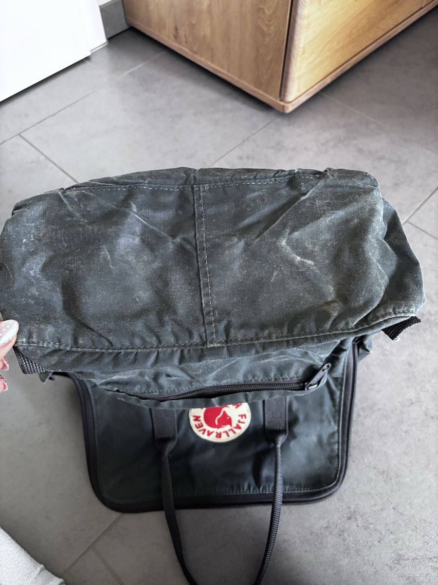 Fjällräven Zaini: Fjällräven Kanken Rucksack in Navy Blue – Usato da Dörflingen venduto da liviaaa.w 6
