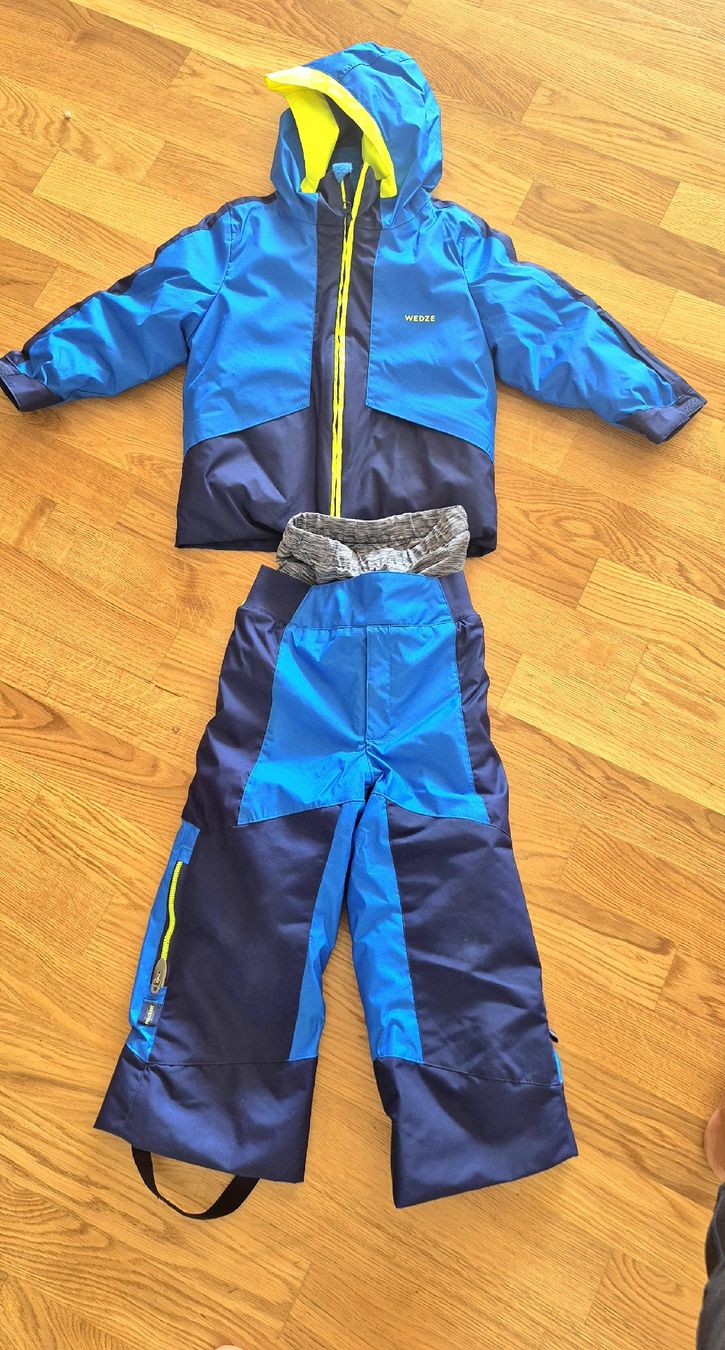 Completi: Winter Ski Suit Set - 3 -4 Ja. Fast Neu – Usato da Zug venduto da mikey1130 7