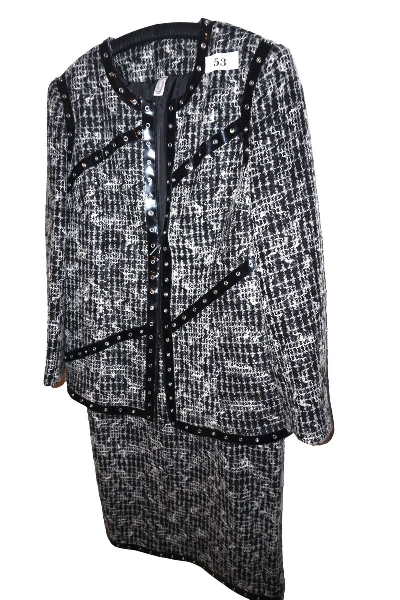 Costumi: 2 Teiler schwarz/weiss mit boucleeffekt – Usato da Horw venduto da fio_9n92