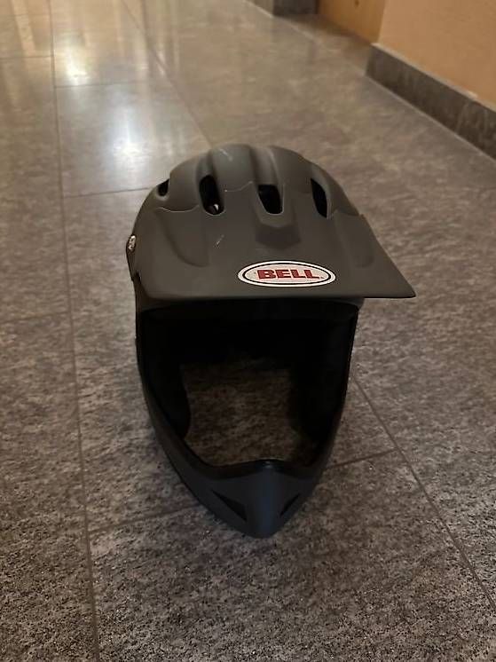 Caschi: Bell MTB / Downhill Helm – Usato da Fislisbach venduto da nomisrk33
