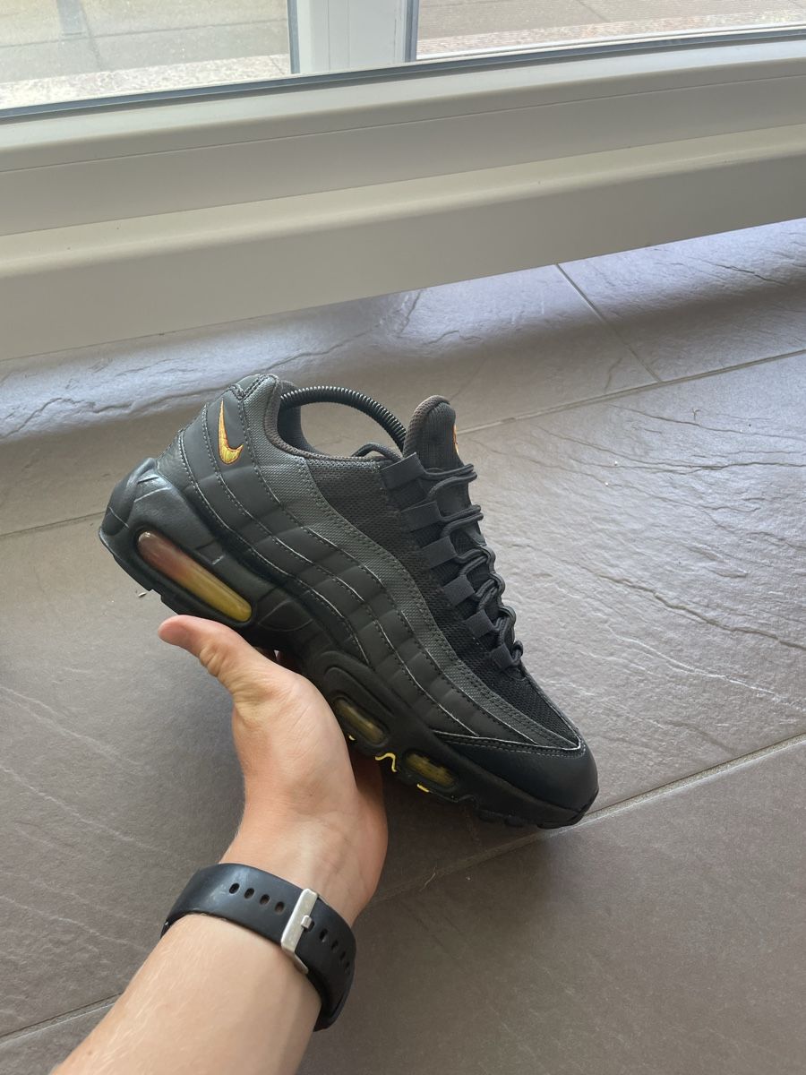 Nike Scarpe da uomo: Nike air Max 95 – Usato da Dompierre FR venduto da matmath