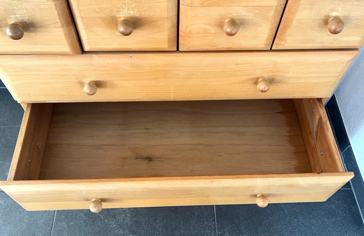Kommoden: schöne Kommode aus Vollholz – Gebraucht aus Rafz von Flabadip 3