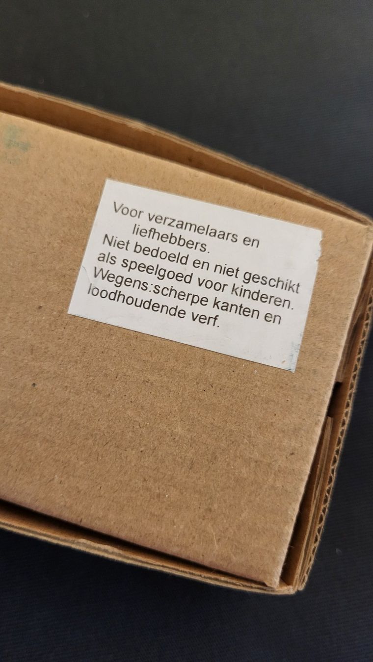 Spielzeuge: Blech-Eisenbahn LNER 2081 PULLMAN mit Schlüssel-Aufzug – Neu und originalverpackt aus Basel von spinne02 8