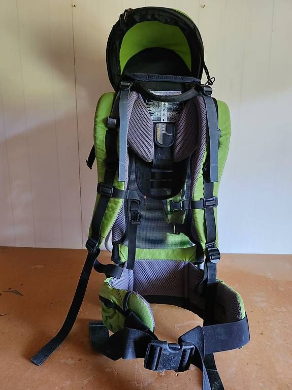 Porte-bébés ventraux & dorsaux: Deuter Kindertrage mit Sonnendach – D'occasion à Steinhuserberg par lo_re_nz 3