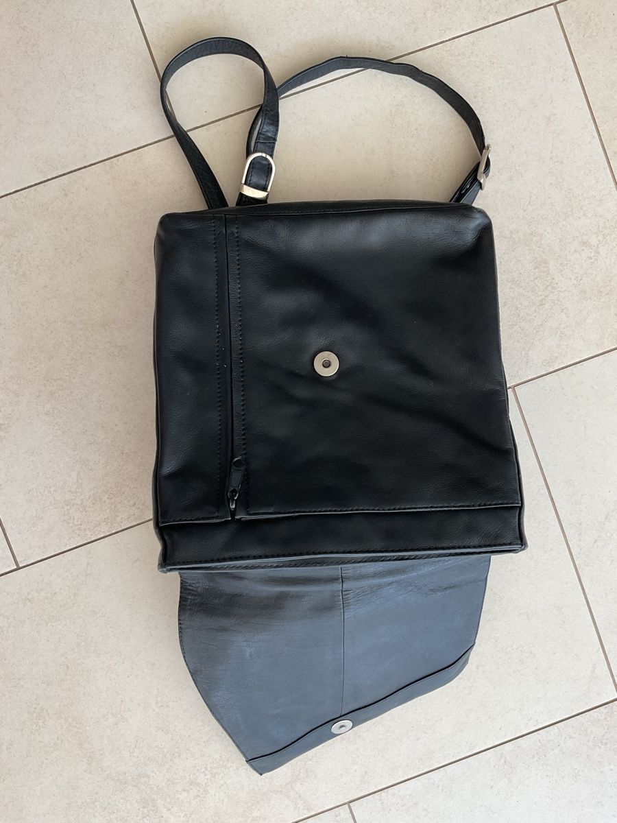 Zaini: Kleiner Leder Rucksack 27 x 26 – Usato da Oberwil BL venduto da cca_tj2n 3