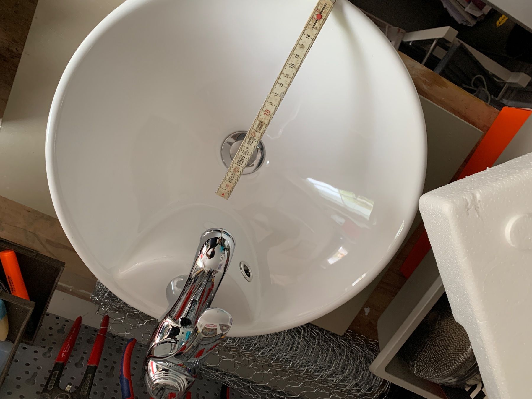 Lavabi & lavandini: Lavabo mit Armatur – Usato da Büetigen venduto da inf_9gyb 5