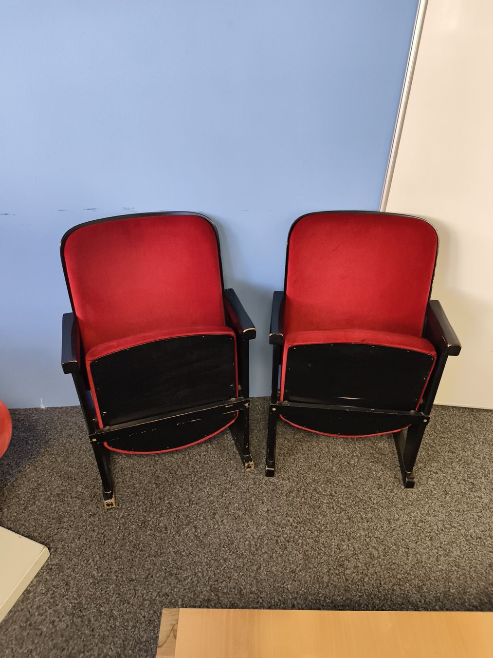 Stühle: Kinostühle – Gebraucht aus Buchs SG von Aendreu 3