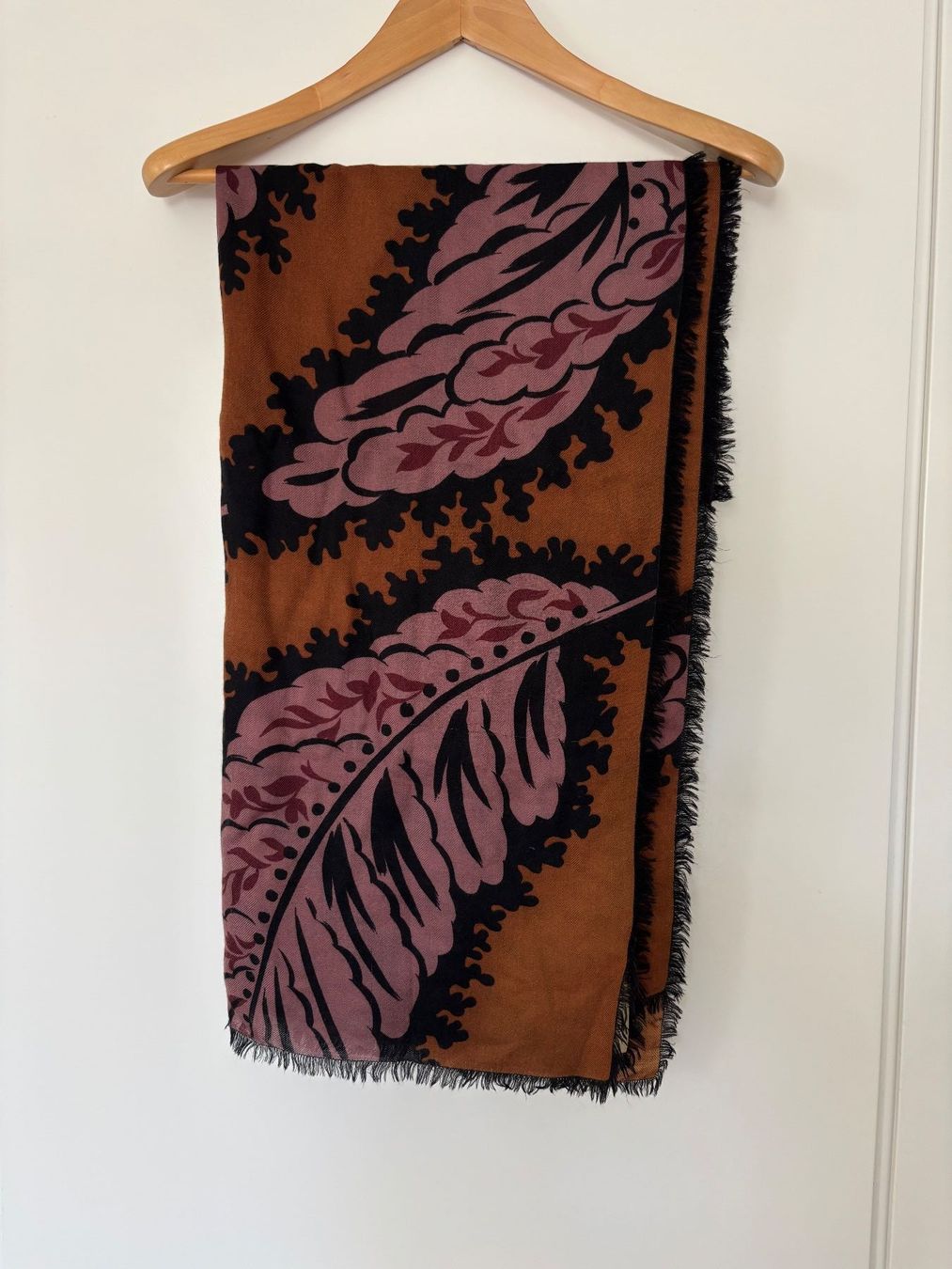 Burberry Foulards, Tücher & Schals: BURBERRY Kashmir Schal 175x70cm – Gebraucht aus Herrliberg von mayfi