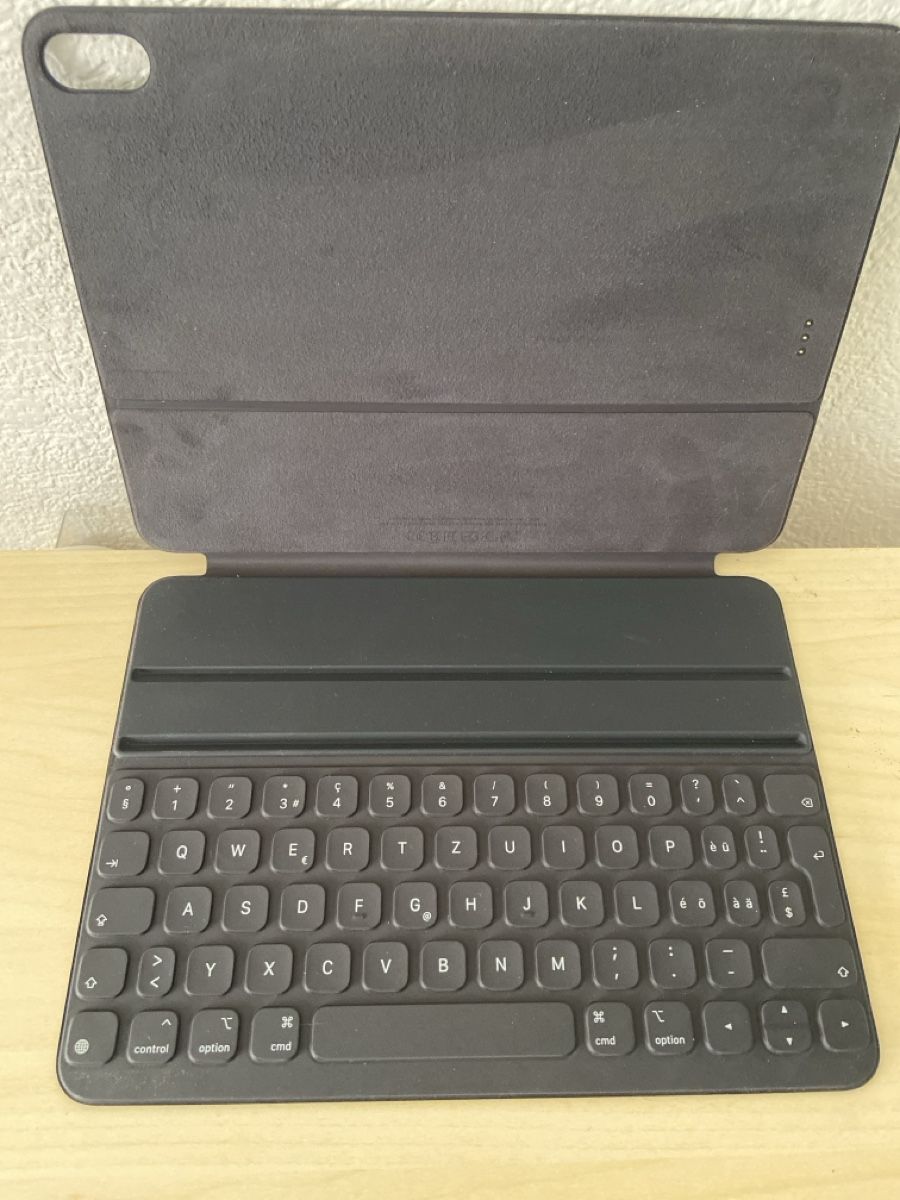 Apple Tastaturen: Clavier Apple Keyboard pour iPad Pro 10,5" - Occasion – Gebraucht aus Cortaillod von Ava1725 1