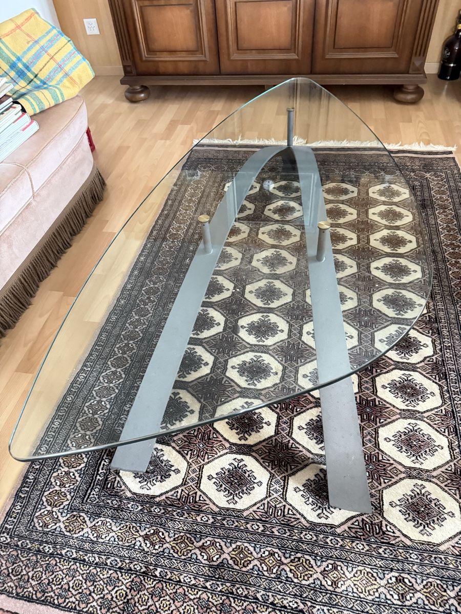 Tische: Couchtisch/Sofatisch aus Glas – Gebraucht aus Zürich von koh_b9k5