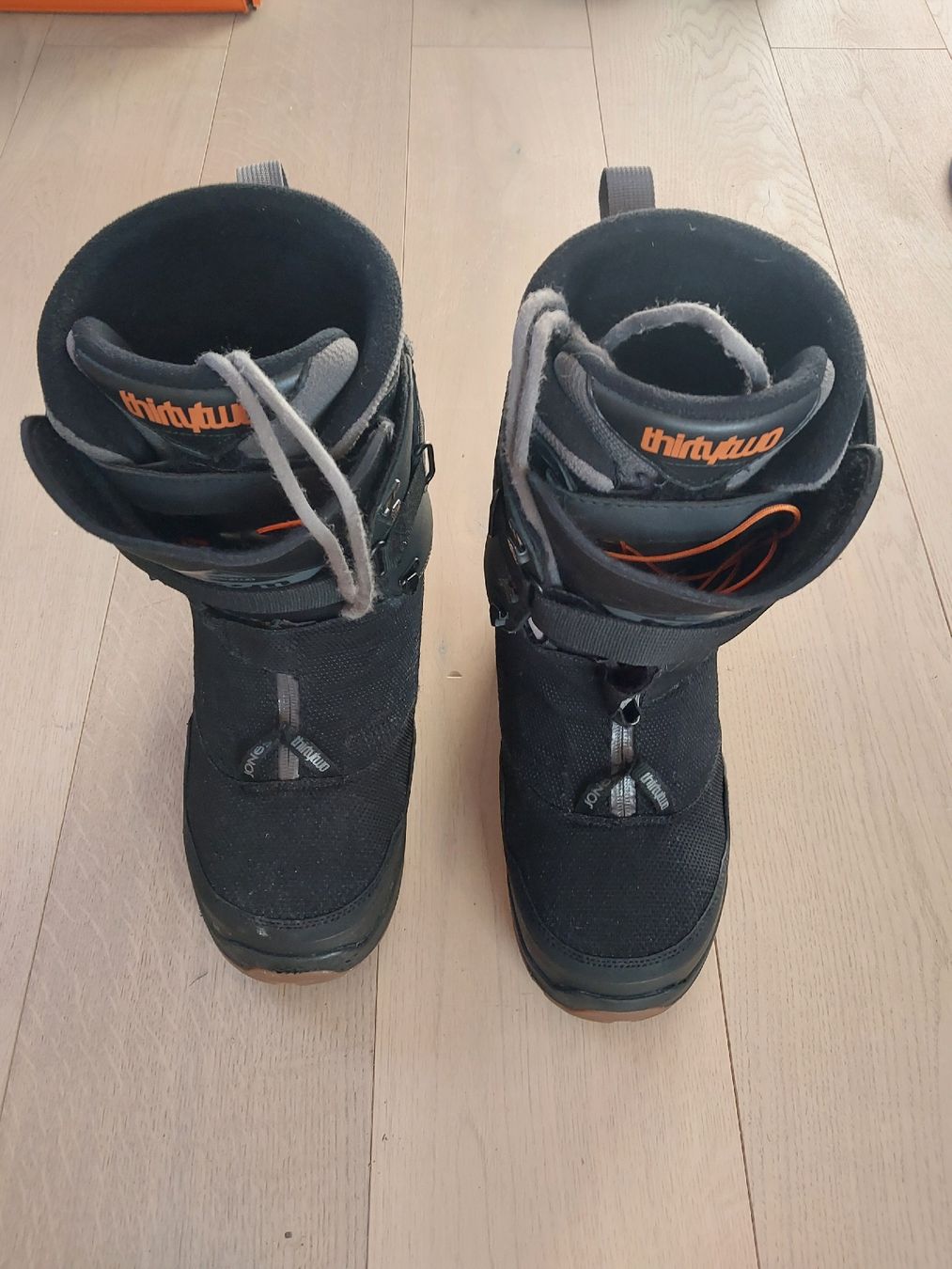 Jones Herrenschuhe: Thirty Two Jones TM-2 Wide 44.5 – Gebraucht aus St-Prex von hotel_bravo