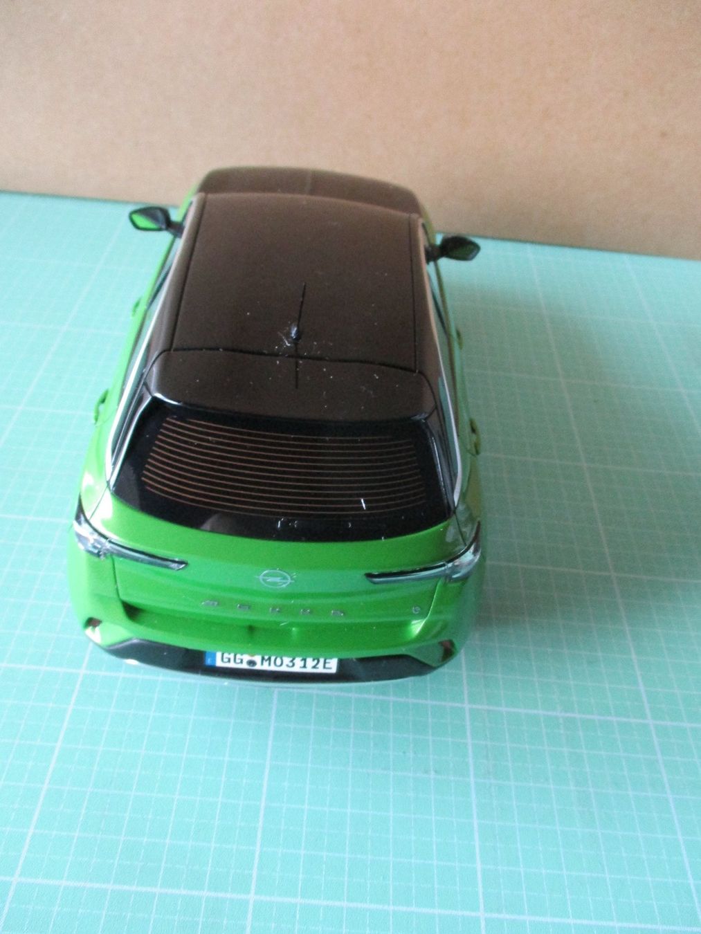 Opel Modellini d'auto: Opel Mokka-E  Nr. 938 / 999 Modellauto – Nuovo e nell'imballaggio originale da Ottikon Gossau ZH venduto da hokuspokus 7