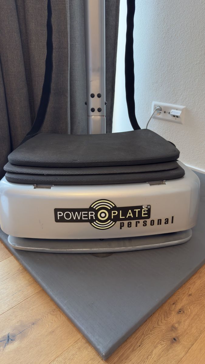 Power Plate Vélos d'appartement: PowerPlate Personal – D'occasion à Jona par zebra0702 1