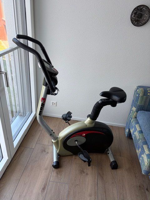 Hometrainer: Hometrainer gebraucht – Gebraucht aus Uhwiesen von slu_z6pq 2