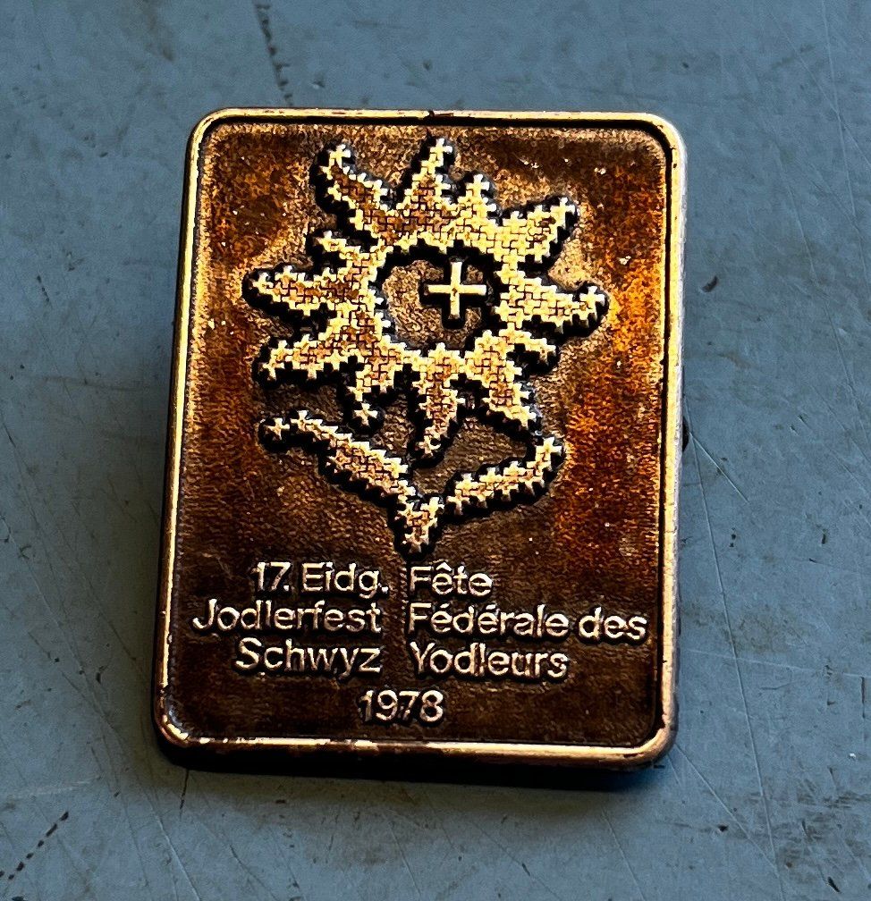 Plaketten & Abzeichen: 17. Eidg. Jodlerfest Scwyz 1978 – Gebraucht aus Obernau von Wgnom