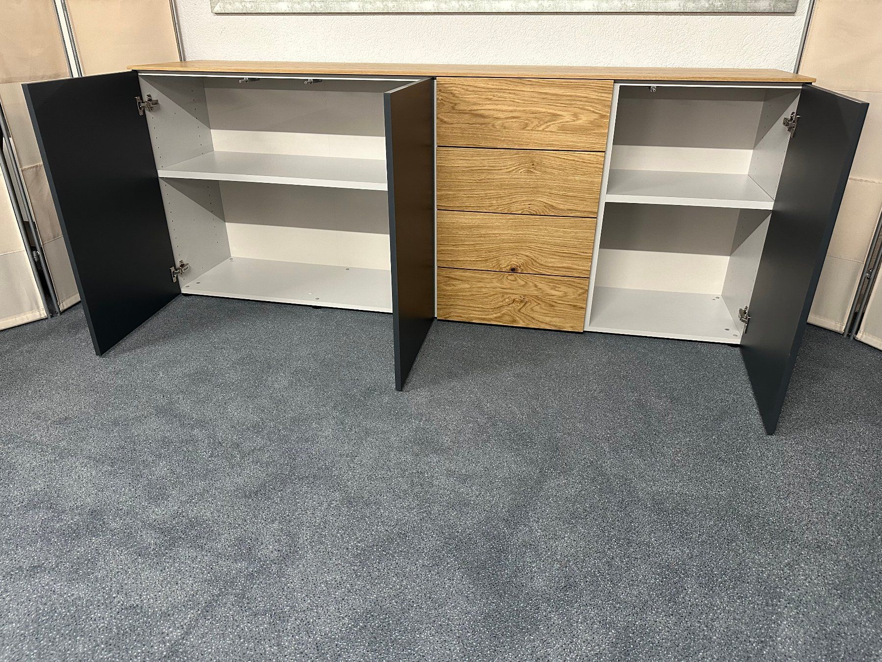 Kommoden: Sideboard GARDA Lack anthrazit matt Wildeiche 200 x 79 cm – Neu (gemäss Beschreibung) aus Unterentfelden von moebelrufli 2