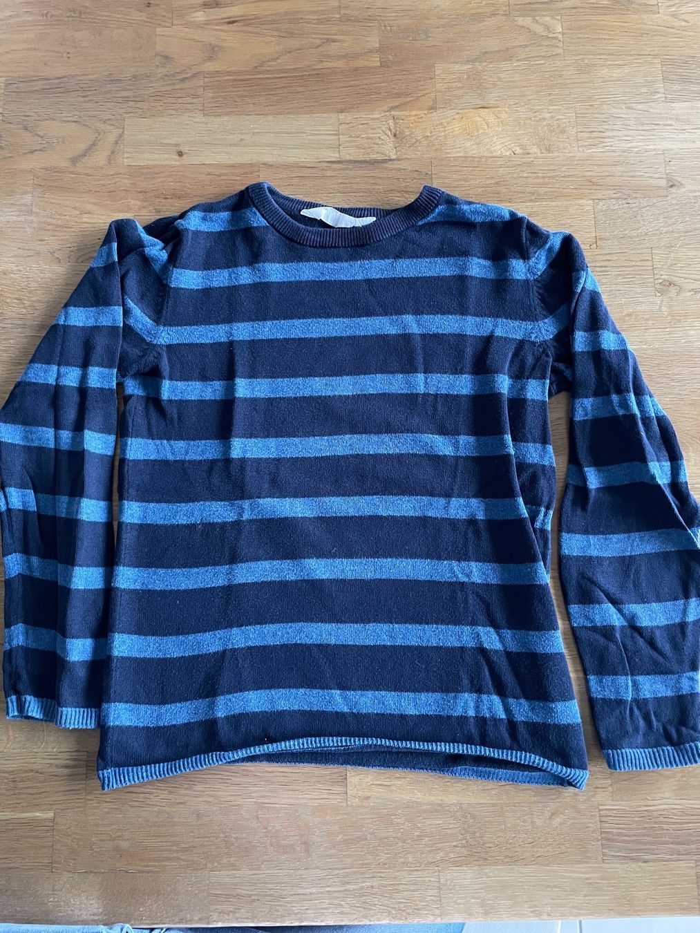Maglioni & Felpe: Pullover Gr. 122/128 – Usato da Gränichen venduto da stern1111 2