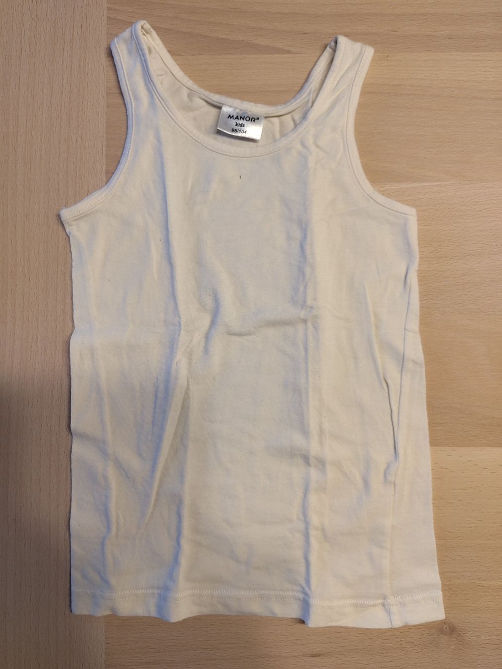 Biancheria intima: Kleiderpaket Unterleibchen 98/104 – Usato da Ostermundigen venduto da Jinushka 1