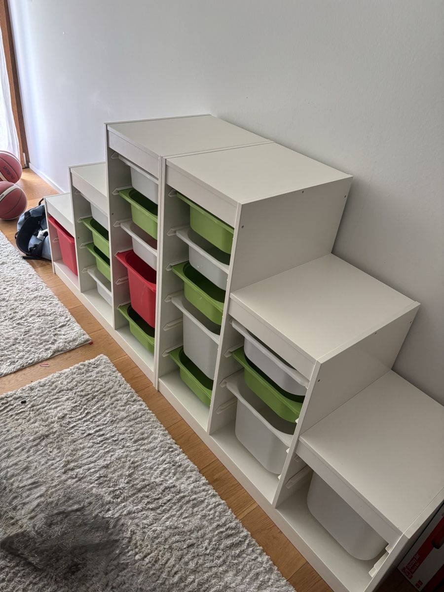Ikea Scaffali: IKEA TROFAST etagère avec 19 bacs – Usato da Lausanne venduto da Kingarthur5 1