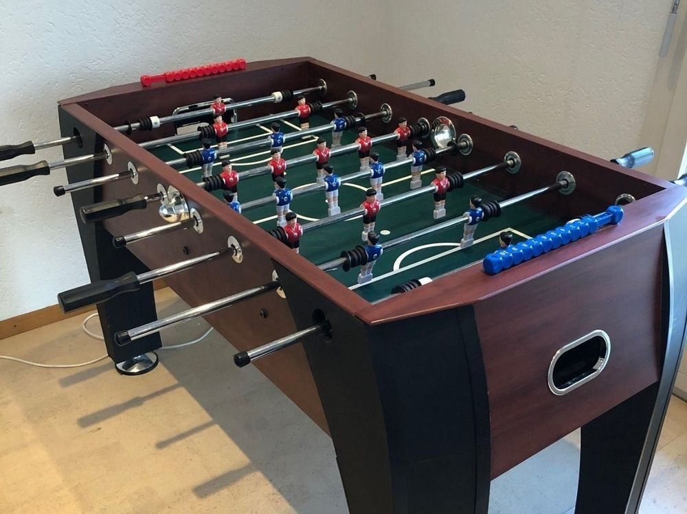 Spiele: Tischfussball Tischkicker Töggelikasten – Gebraucht aus Greifensee von  2