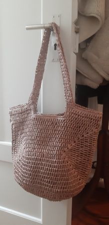 ZARA Tasche geflochten rosa NEU Zustand